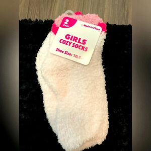 Girls cozy socks pink pack size 10.5-4